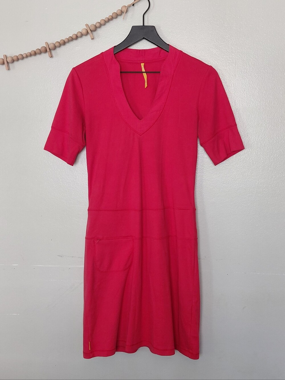 Lole V-Neck Coral Pink Athleisure Activewear Golf Midi Shift Dress Size Small